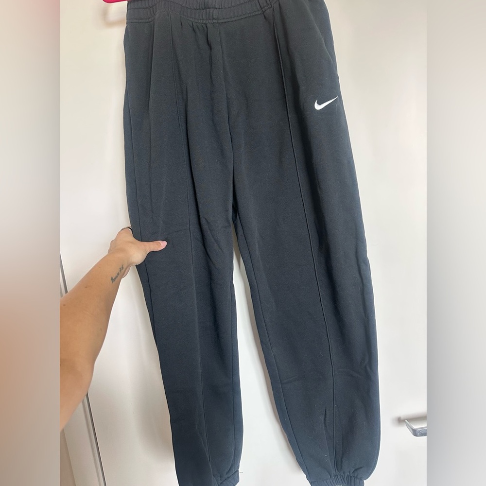 Black Nike Sweatpants